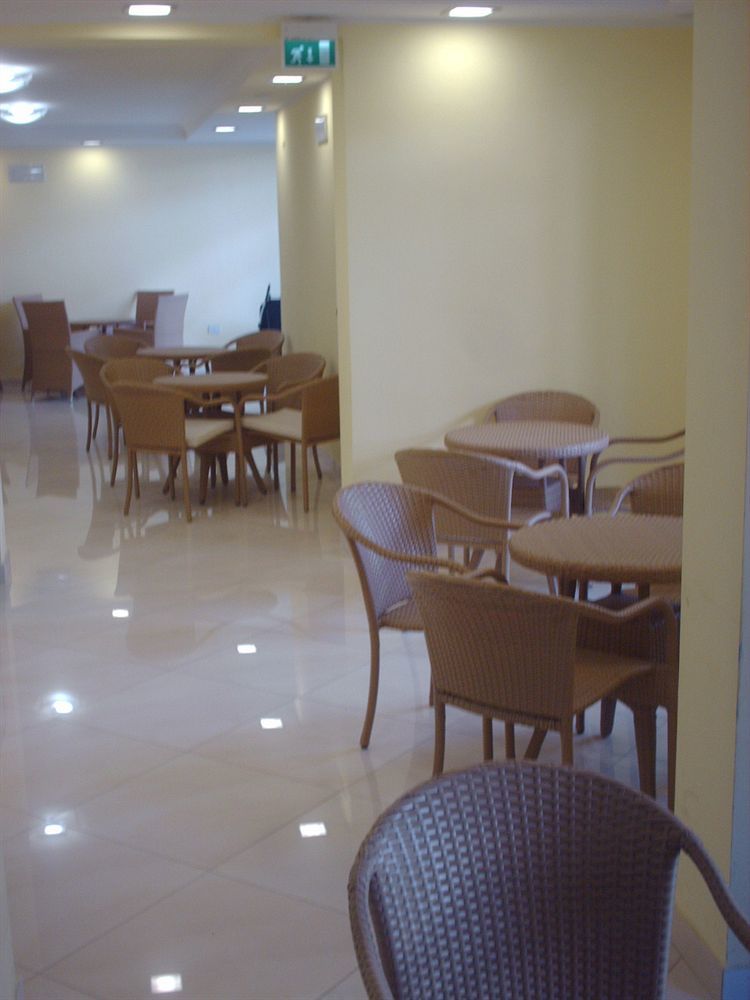 Hotel Esperia กัตตอลิกา ภายนอก รูปภาพ