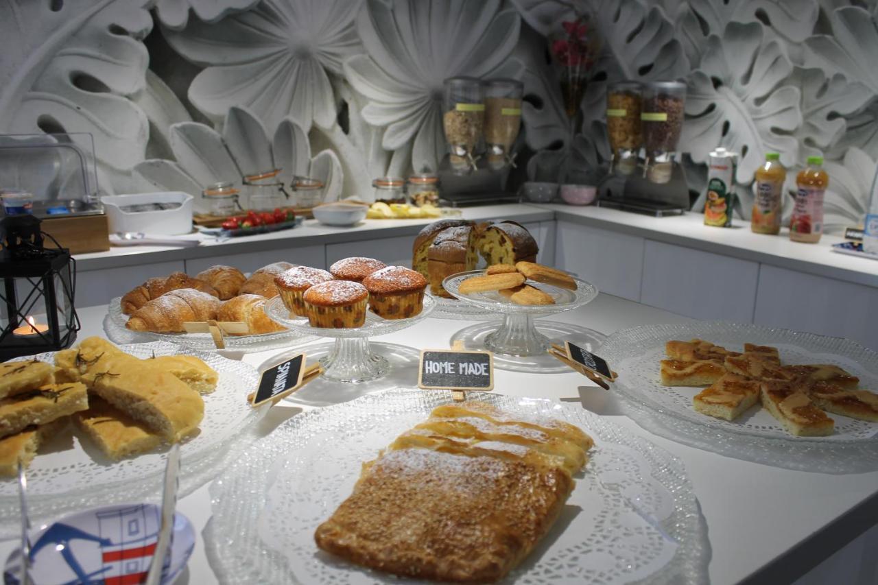 Hotel Esperia กัตตอลิกา ภายนอก รูปภาพ